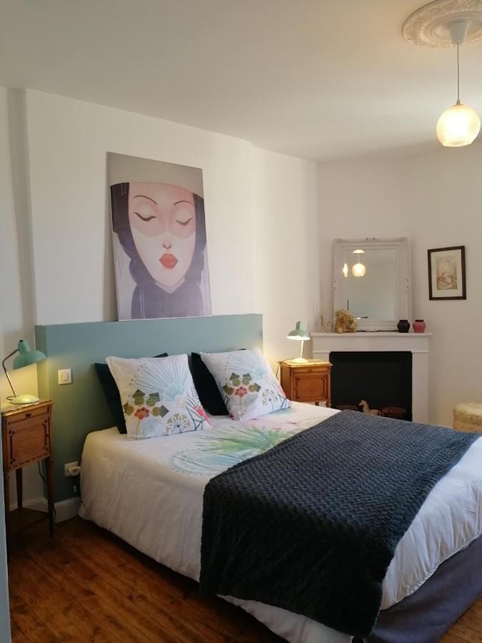 Le Gite Du Fou Logement 8 Pers 13Mn Puy Du Fou Saint-Amand-sur-Sevre Exterior foto